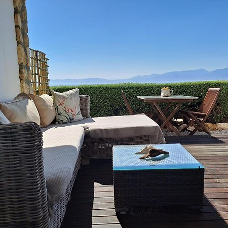 Kleinzee Oceanfront Guesthouse Gansbaai Exterior photo