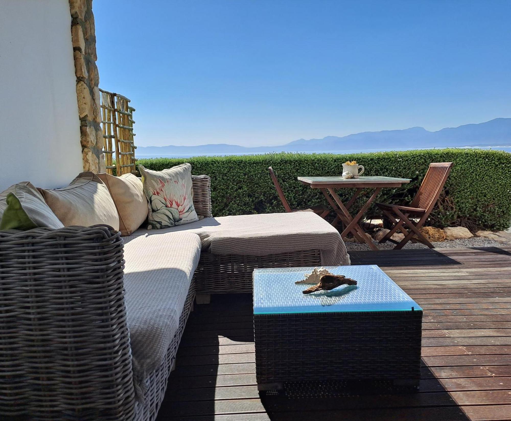 Kleinzee Oceanfront Guesthouse Gansbaai Exterior photo