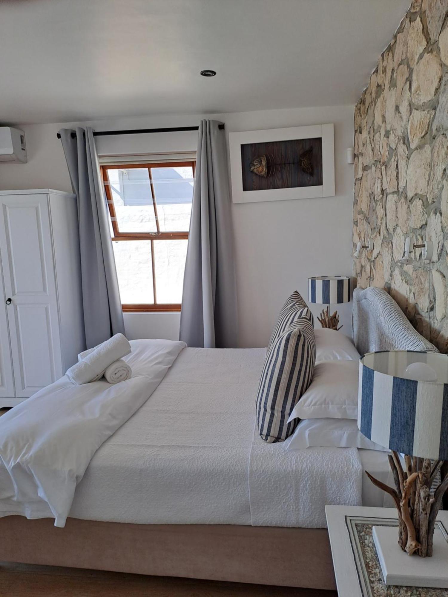 Kleinzee Oceanfront Guesthouse Gansbaai Exterior photo