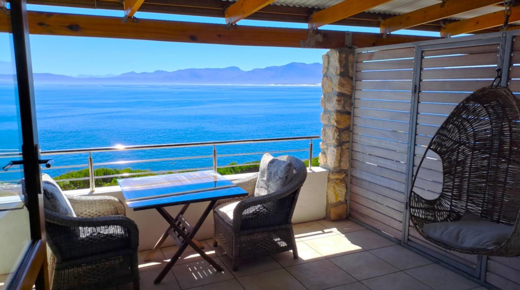 Kleinzee Oceanfront Guesthouse Gansbaai Exterior photo